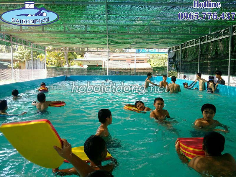 Bể bơi di động miễn phí cho học sinh phố núi